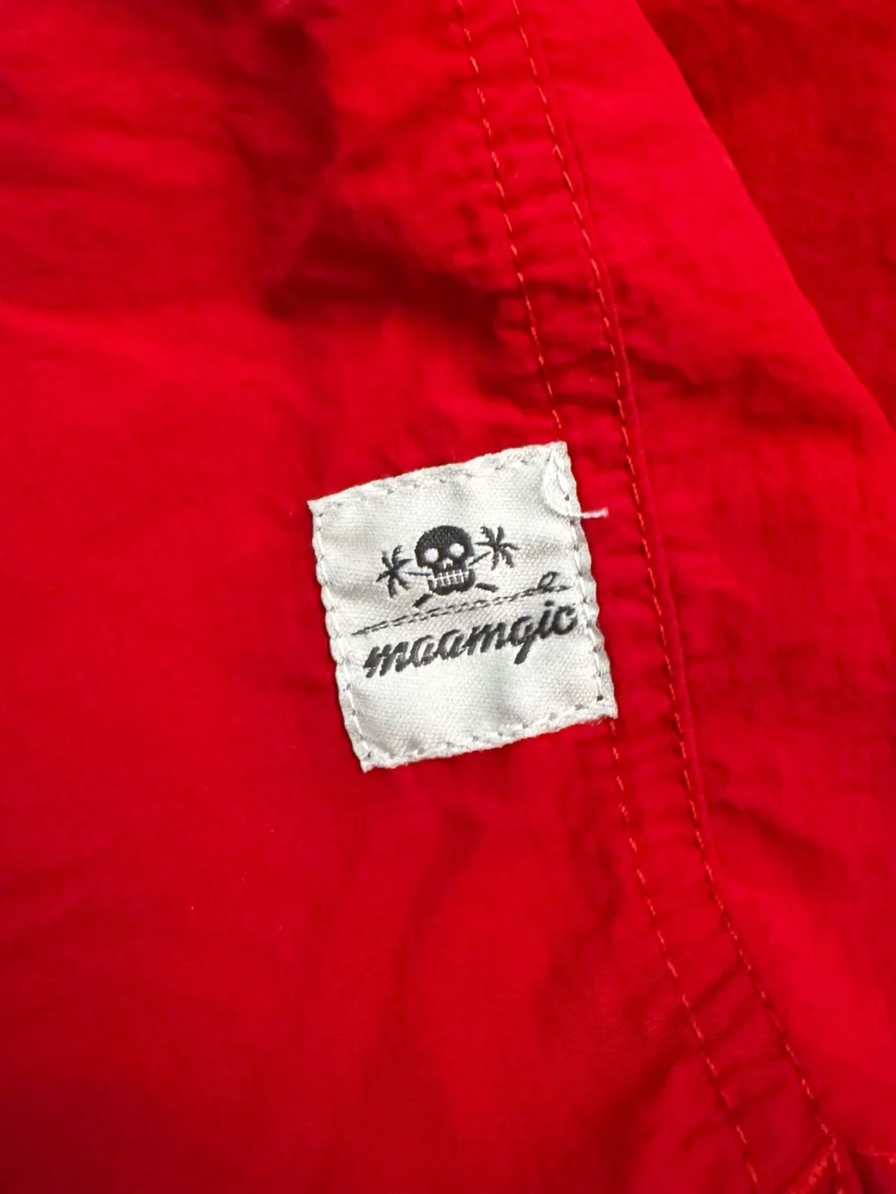 Maamgic comfortable red